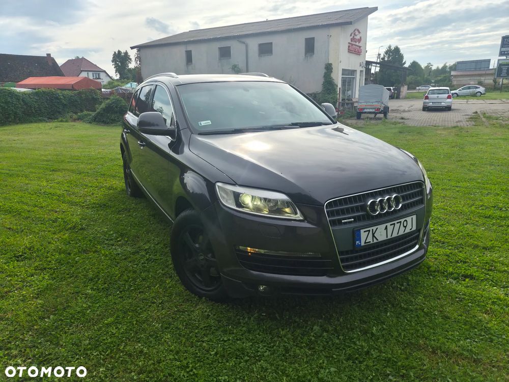 Audi Q7 - 9
