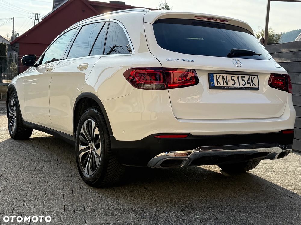 Mercedes-Benz GLC 250 4Matic 9G-TRONIC Exclusive - 5