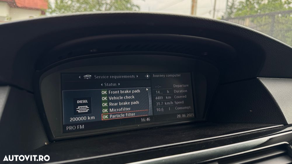 BMW Seria 5 525d - 23