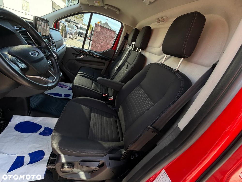 Ford TRANSIT CUSTOM - 9