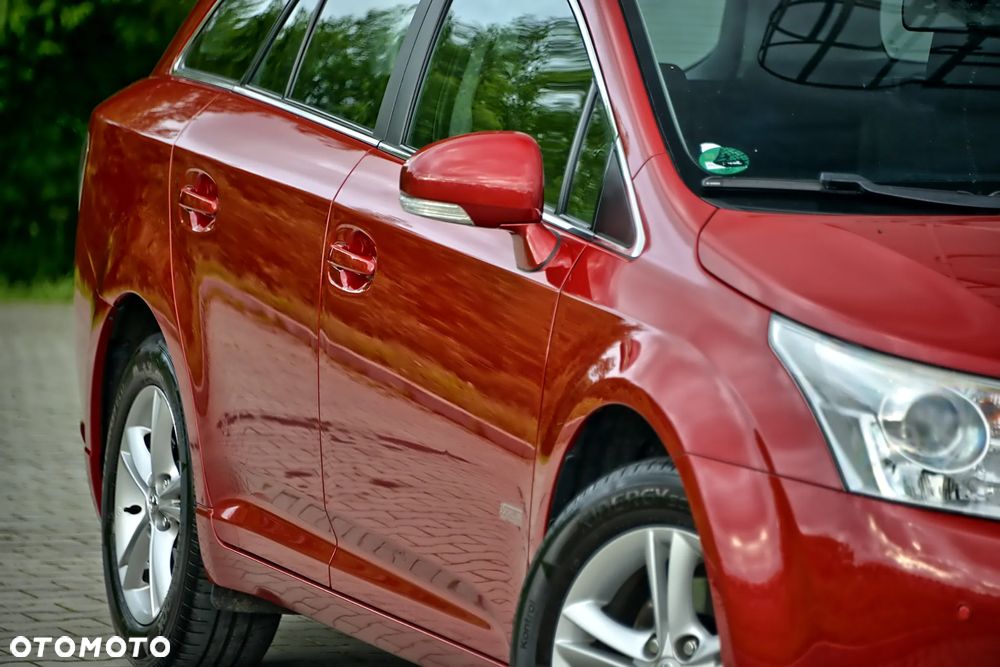 Toyota Avensis 1.8 Premium EU5 MS - 11