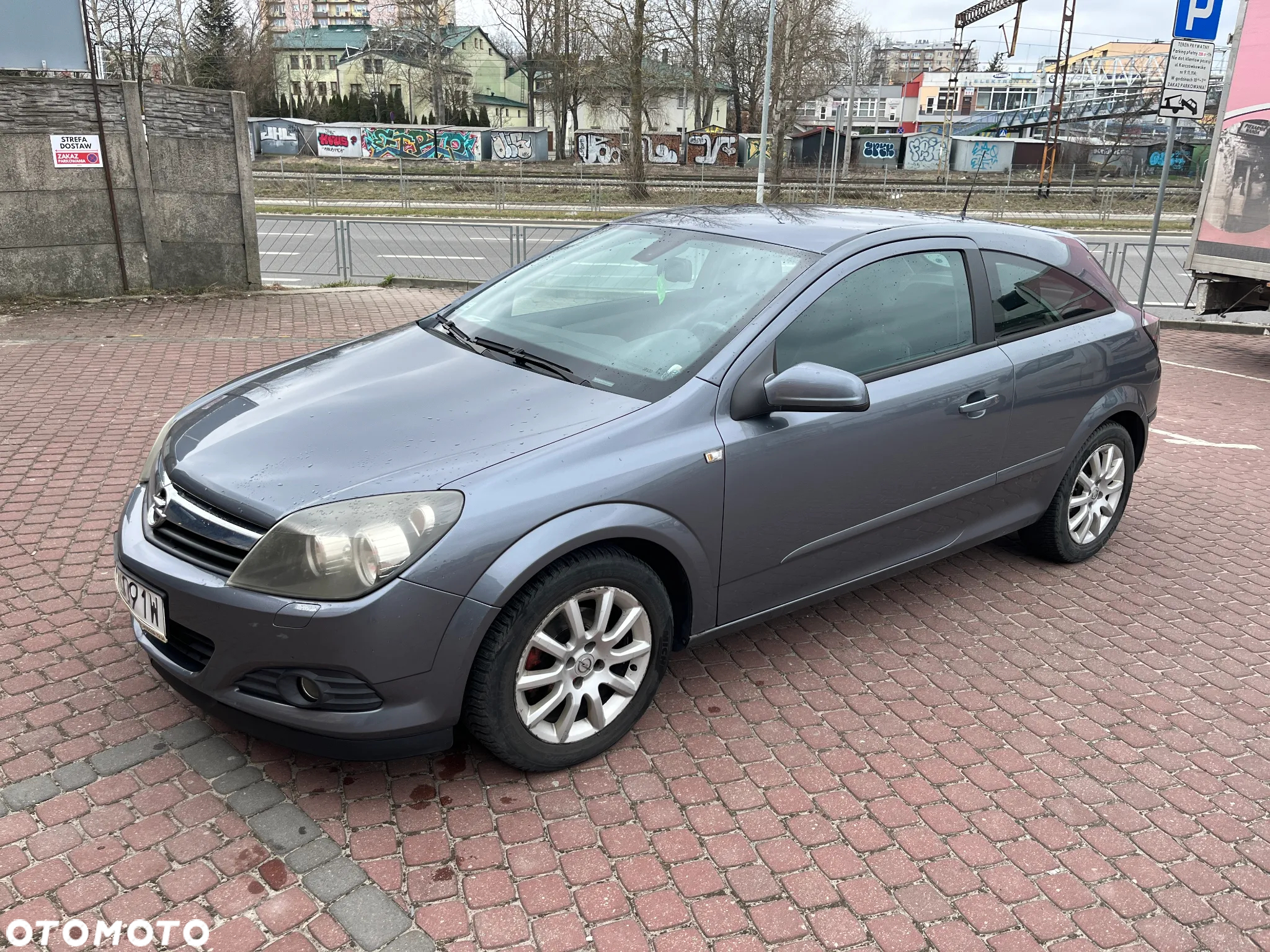 Opel Astra GTC 1.6 - 2