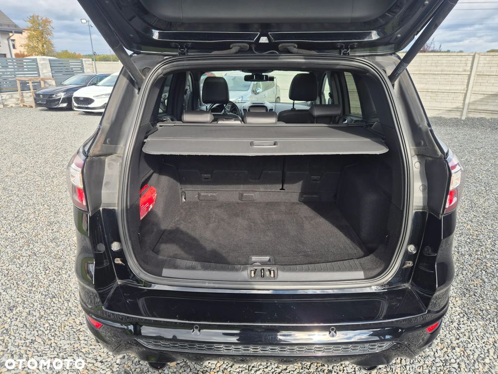 Ford Kuga 1.5 EcoBoost 2x4 ST-Line - 16