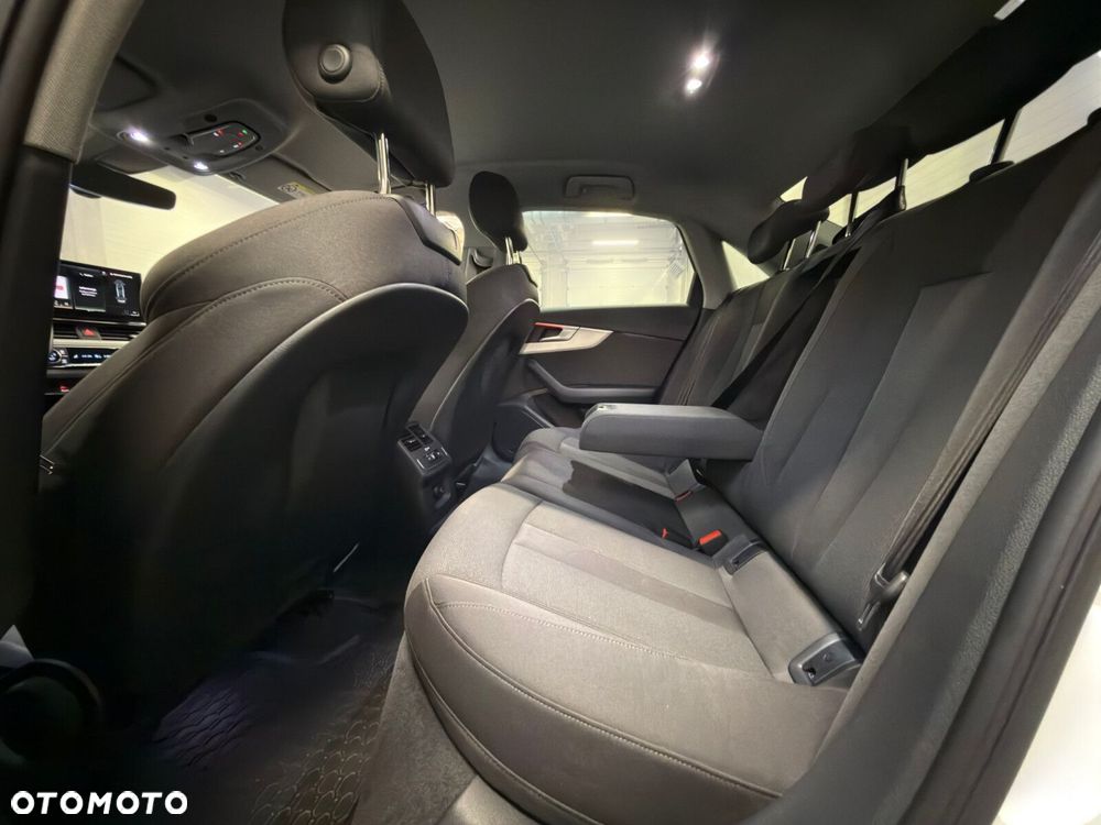 Audi A4 Limousine - 26
