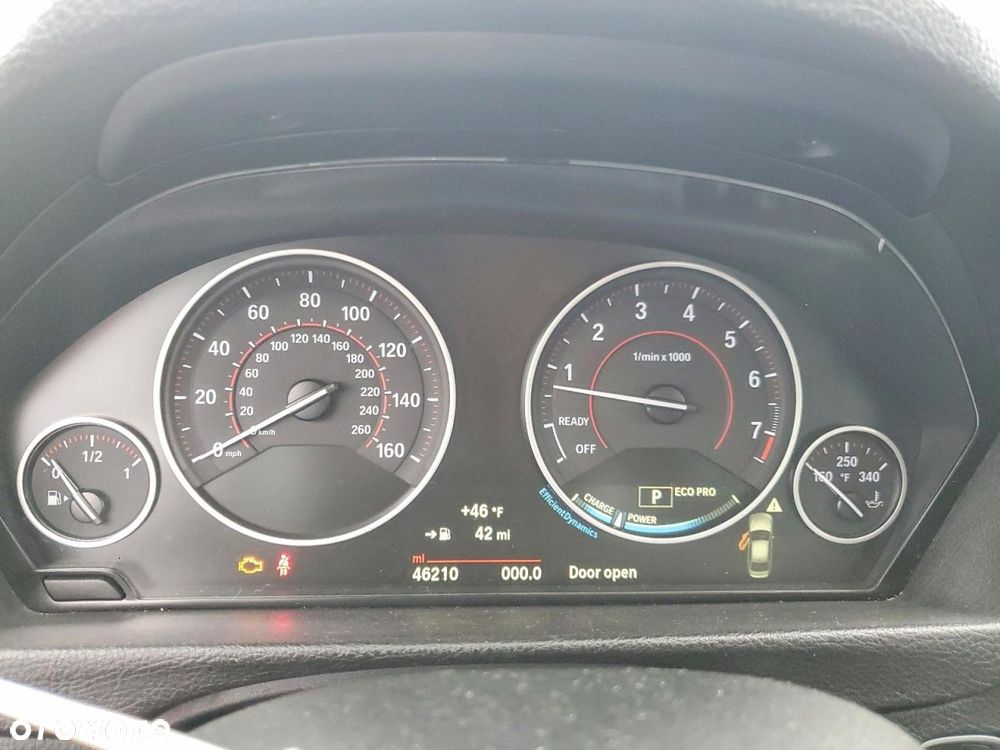 BMW Seria 3 330i xDrive Sport Line - 11