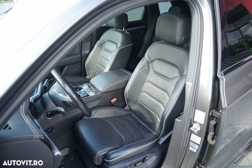 Volkswagen Touareg - 26