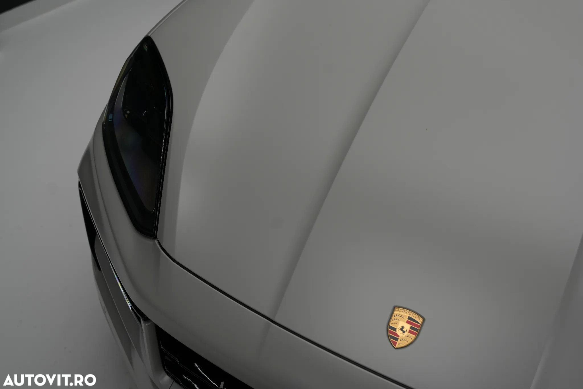 Porsche Cayenne Standard - 4