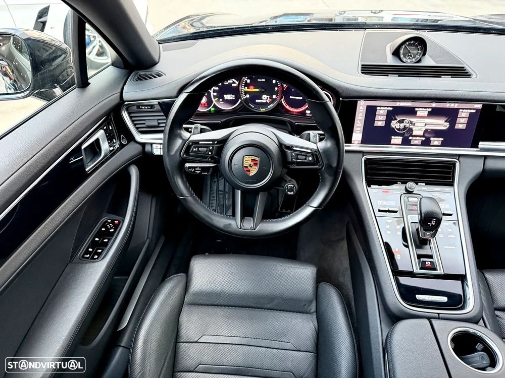 Porsche Panamera 4 E-Hybrid - 10