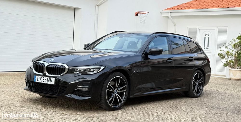 BMW 320 e Pack Desportivo M Auto - 24