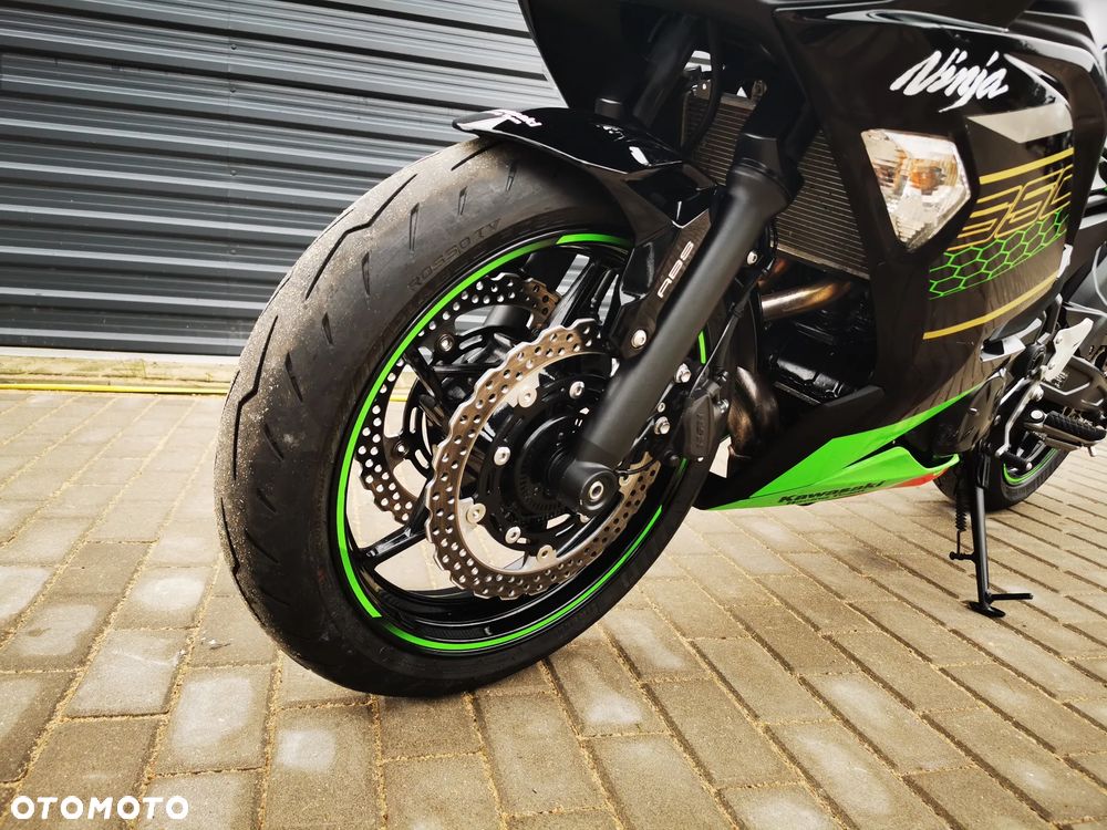Kawasaki Ninja - 24