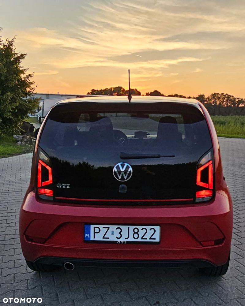 Volkswagen up! - 12