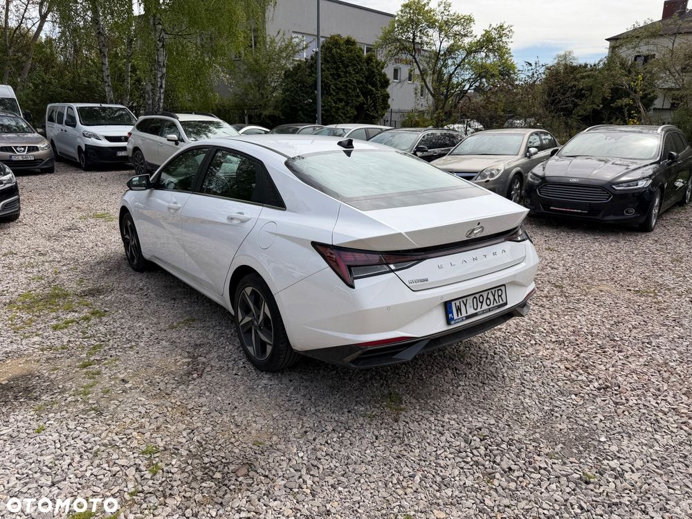 Hyundai Elantra 1.6 Modern CVT - 5