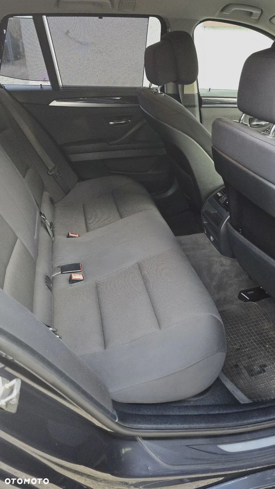 BMW Seria 5 520d Sport-Aut - 17