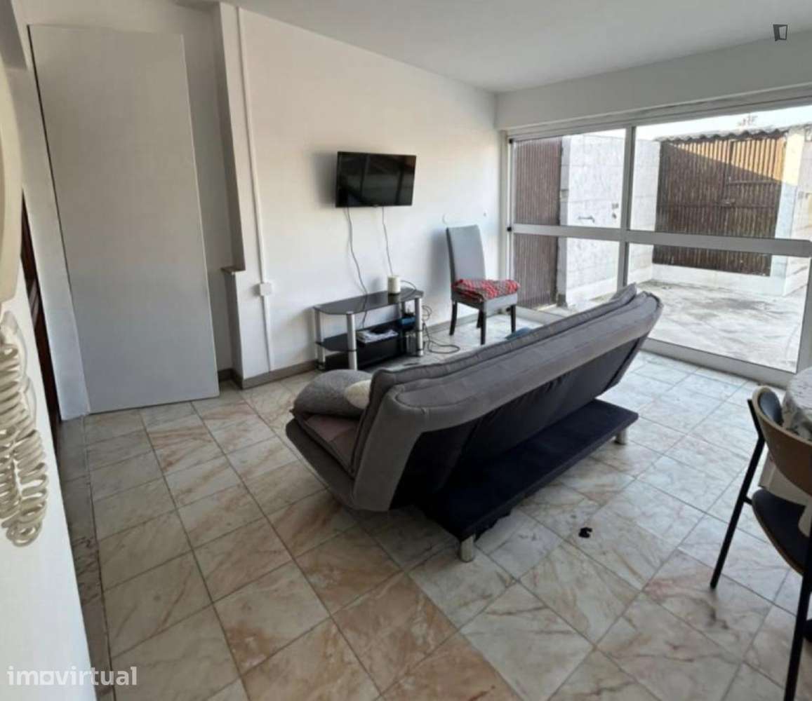 Quarto - localizado em Campanhã Porto - Grande imagem: 3/5