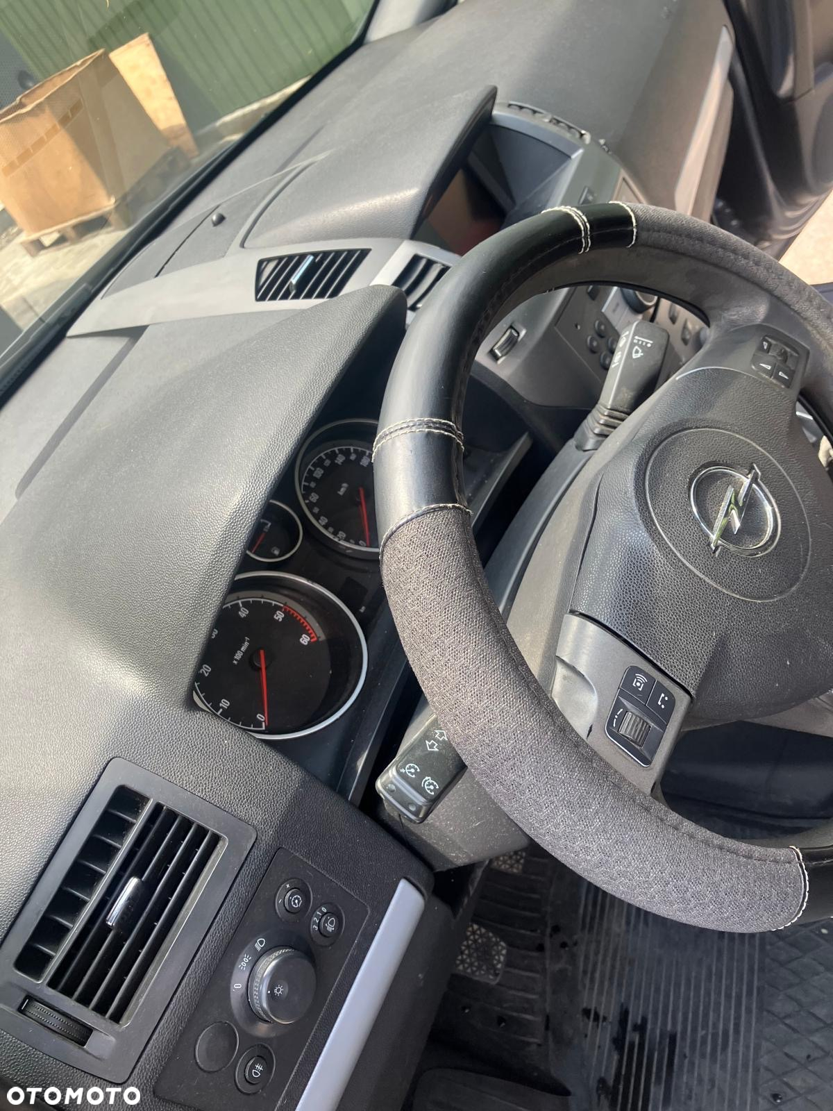 Opel Zafira 1.9 CDTI Edition - 12