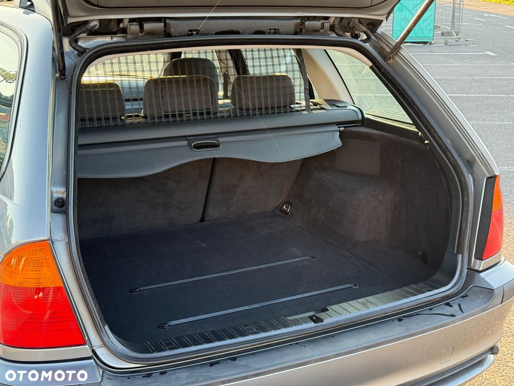 BMW Seria 3 316i - 15