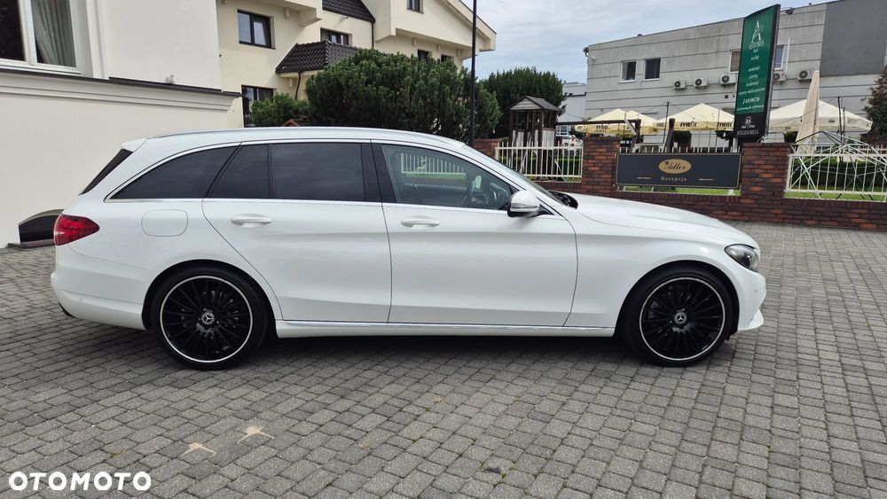 Mercedes-Benz Klasa C 220 d 9G-TRONIC Avantgarde - 4