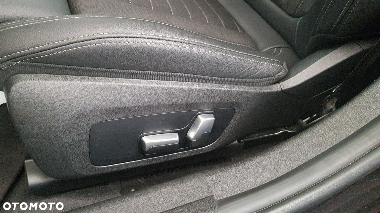 BMW Seria 3 - 25