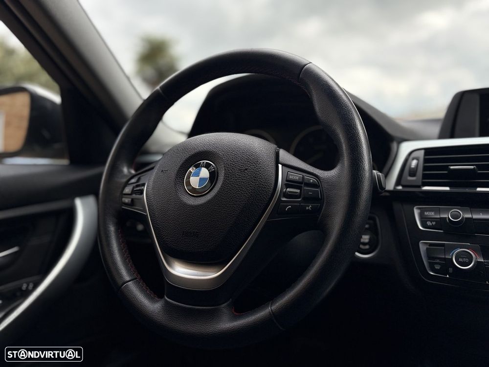 BMW 318 d Auto Line Sport - 10