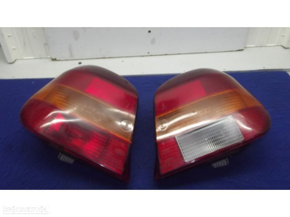 ford fiesta farolins originais - 1