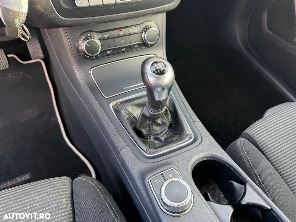 Mercedes-Benz B 180 d BlueEfficiency Edition Style - 19