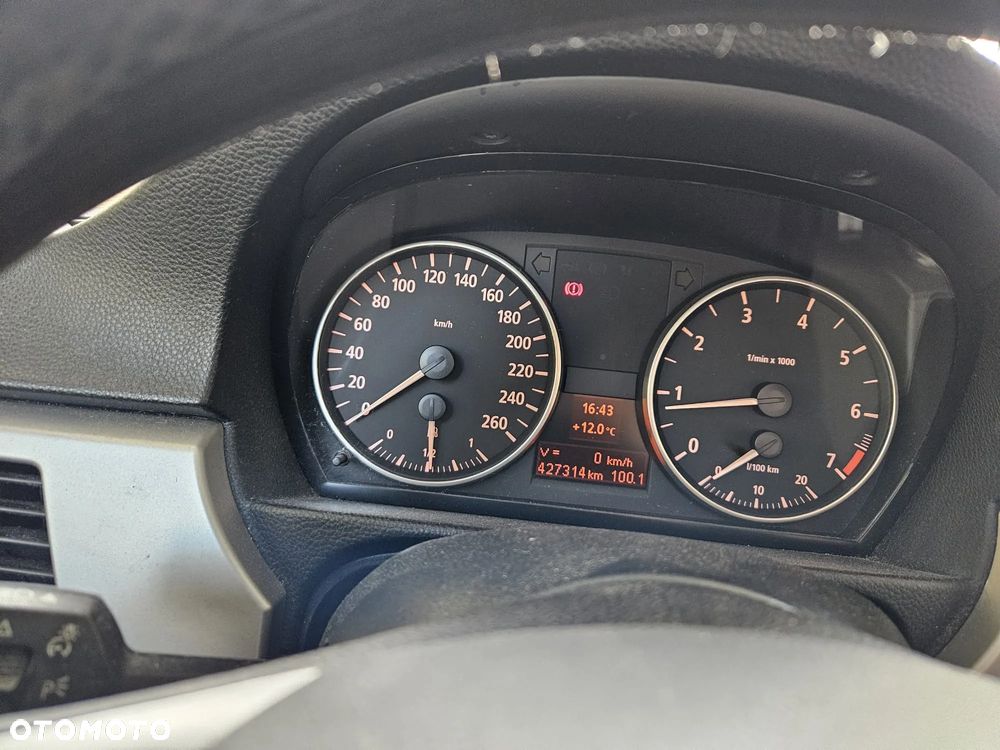 BMW Seria 3 - 10