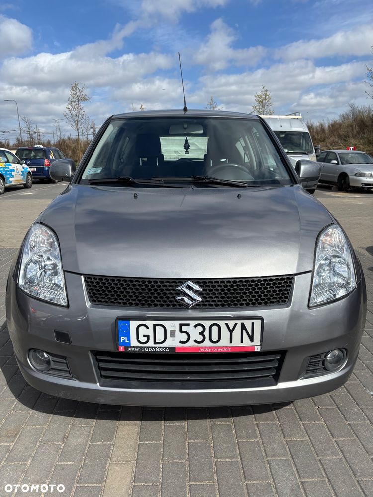 Suzuki Swift 1.3 A-M-T Comfort - 1