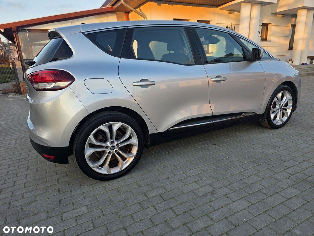 Renault Scenic - 15