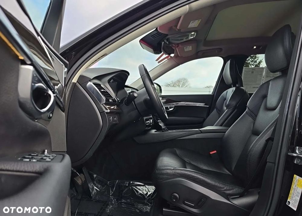 Volvo XC 90 - 6