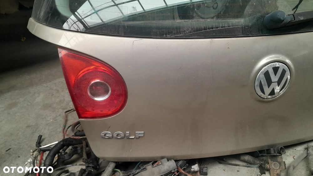 VW GOLF V KLAPA BAGAŻNIKA TYLNA TYŁ KOMPLETNA LD1W nr. 72/3 - 4