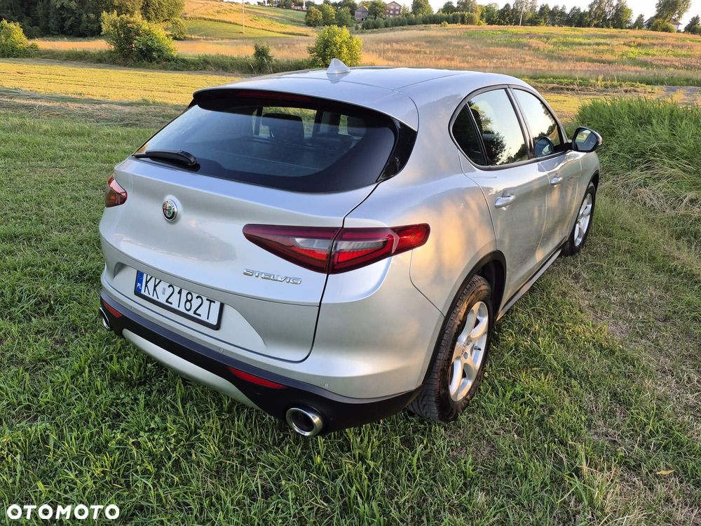 Alfa Romeo Stelvio 2.2 JTDM - 23