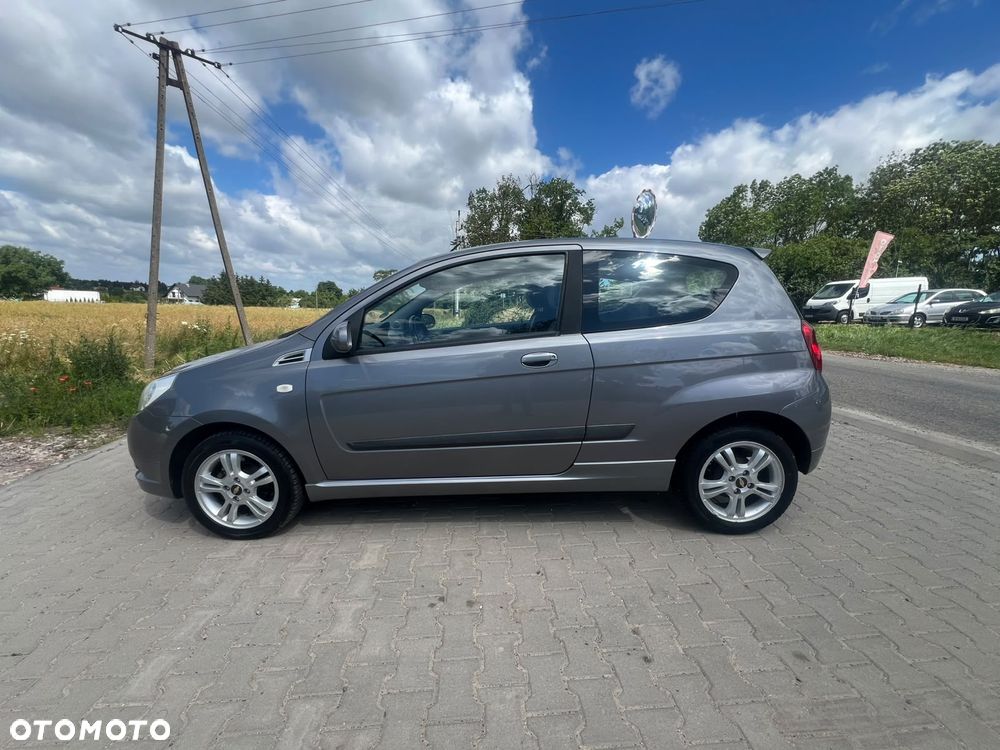 Chevrolet Aveo - 26