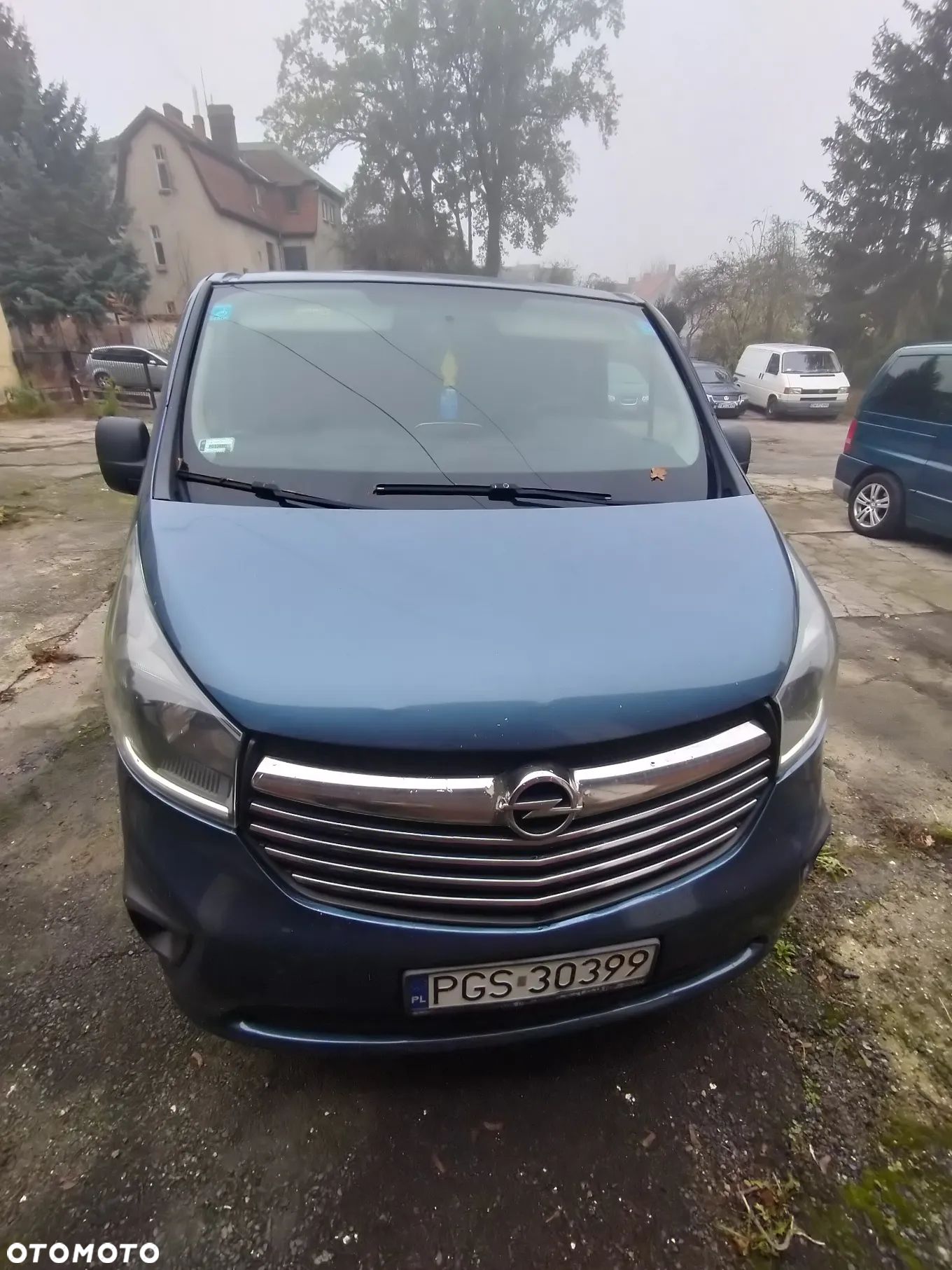Opel Vivaro - 1
