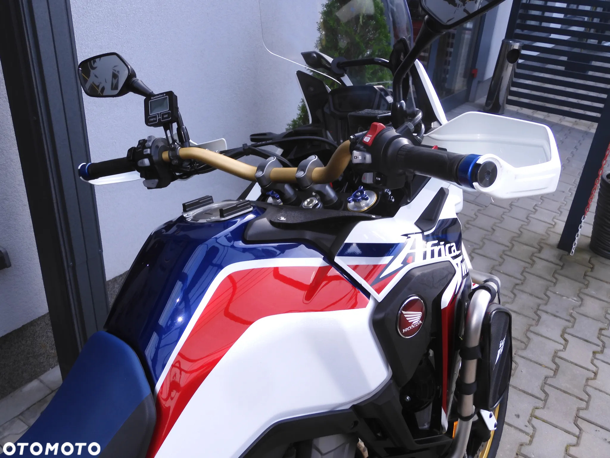 Honda CRF - 10