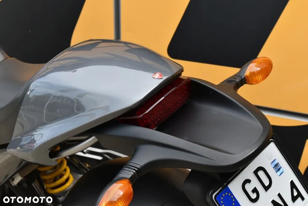 Ducati Monster - 16