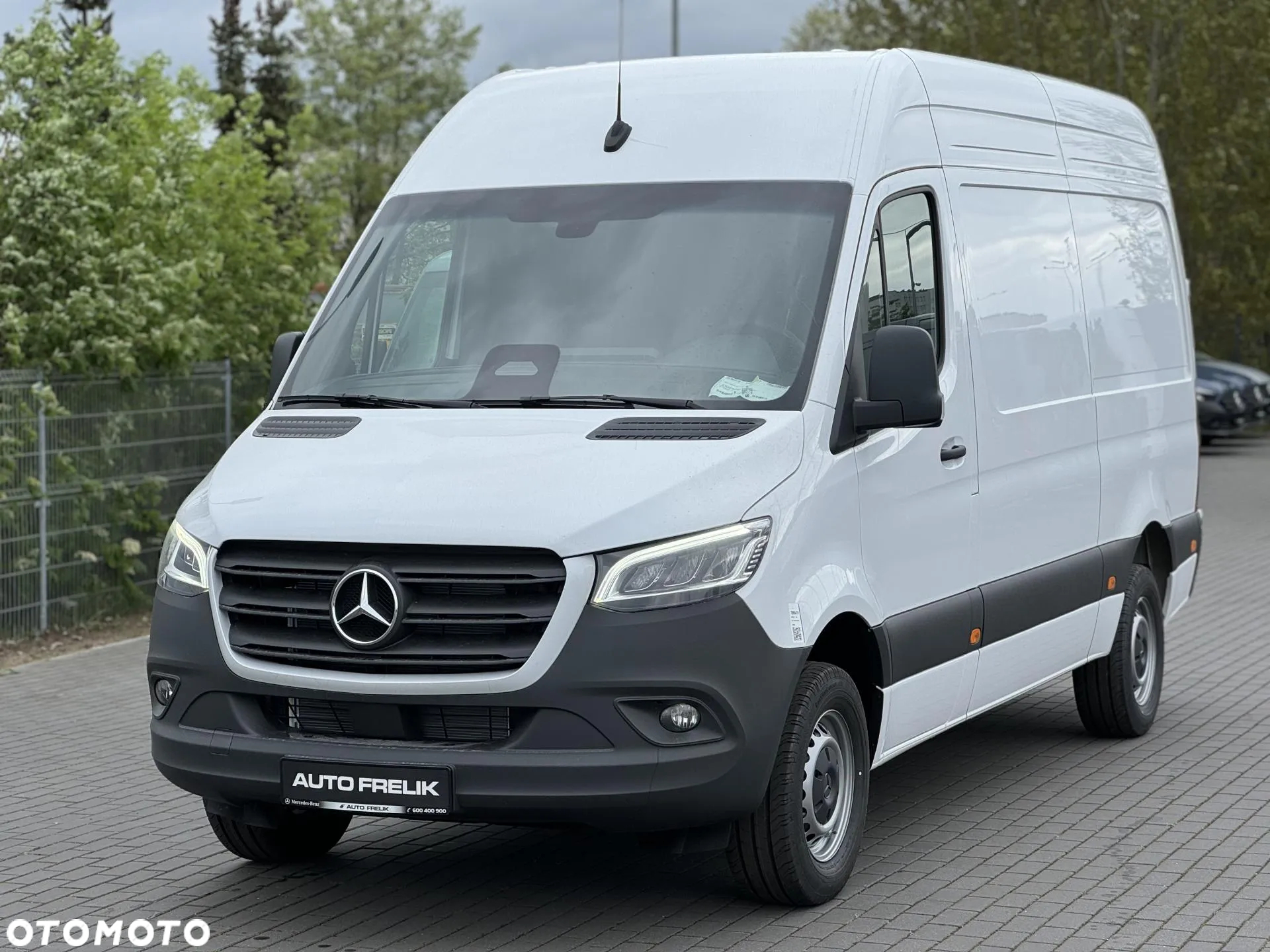 Mercedes-Benz Sprinter - 4