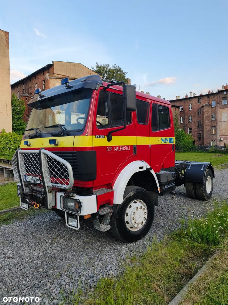 Mercedes-Benz 1735 AF - 1