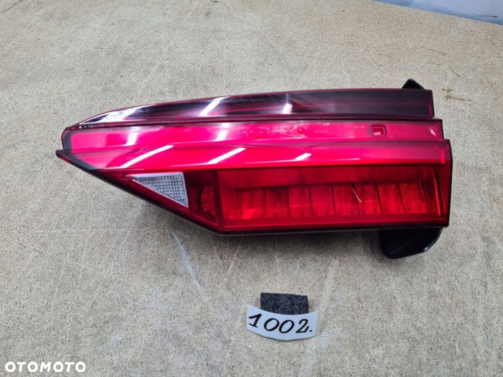 AUDI A6 C8 SEDAN PRAWA LAMPA W KLAPĘ TYŁ - 7