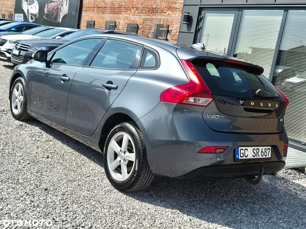 Volvo V40 D2 Momentum - 10