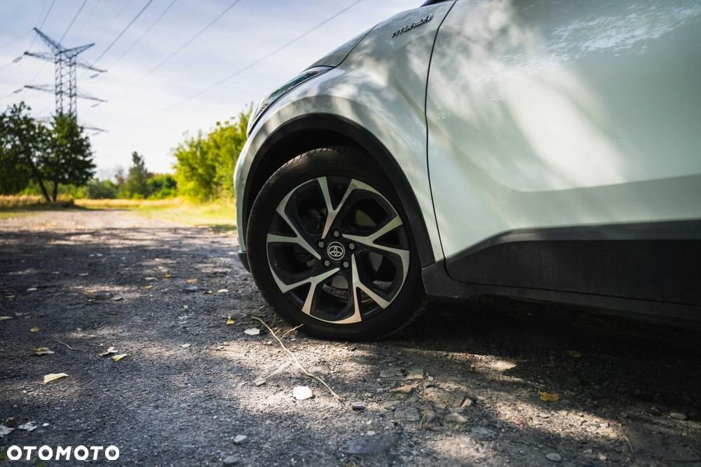 Toyota C-HR - 10