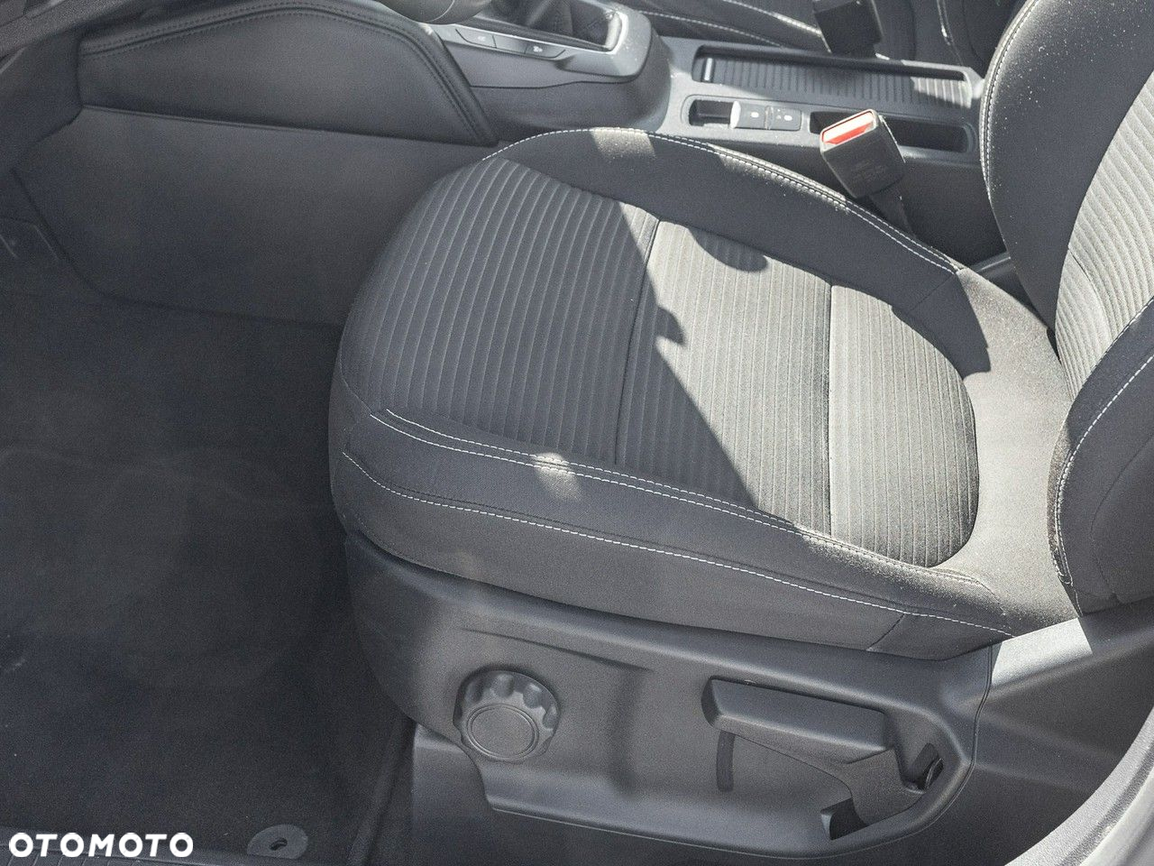 Ford Kuga 1.5 EcoBoost FWD Titanium - 14