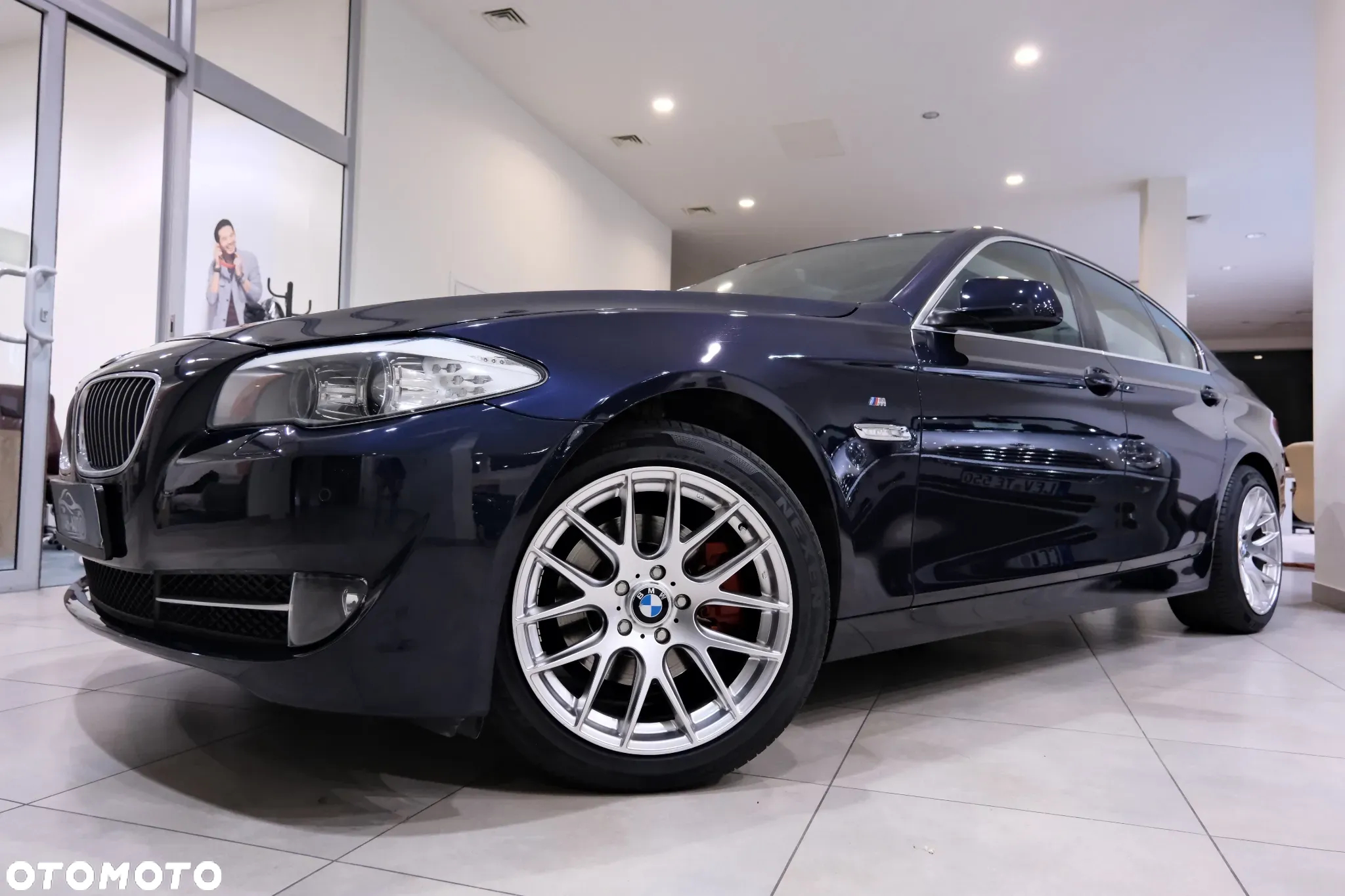 BMW Seria 5 520d - 23