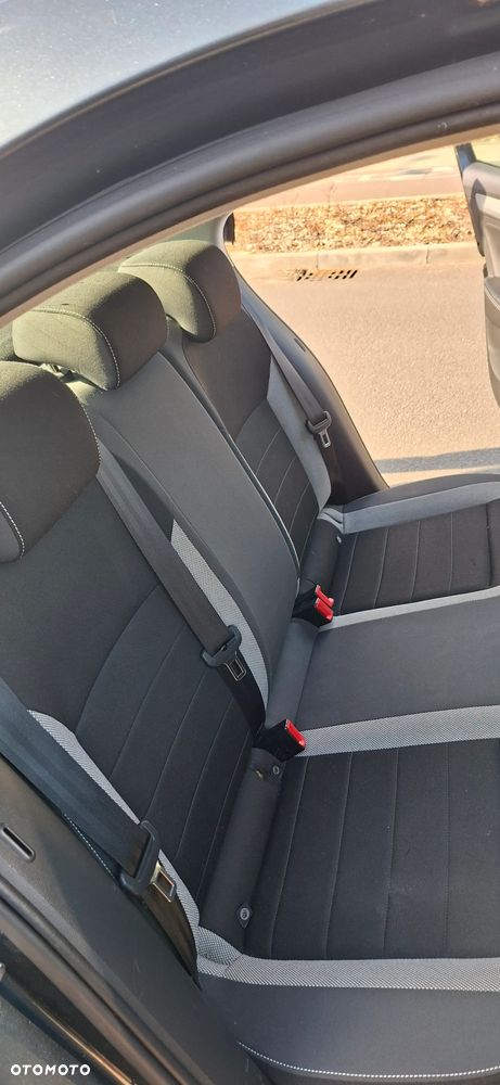 Skoda RAPID 1.0 TSI Ambition - 10