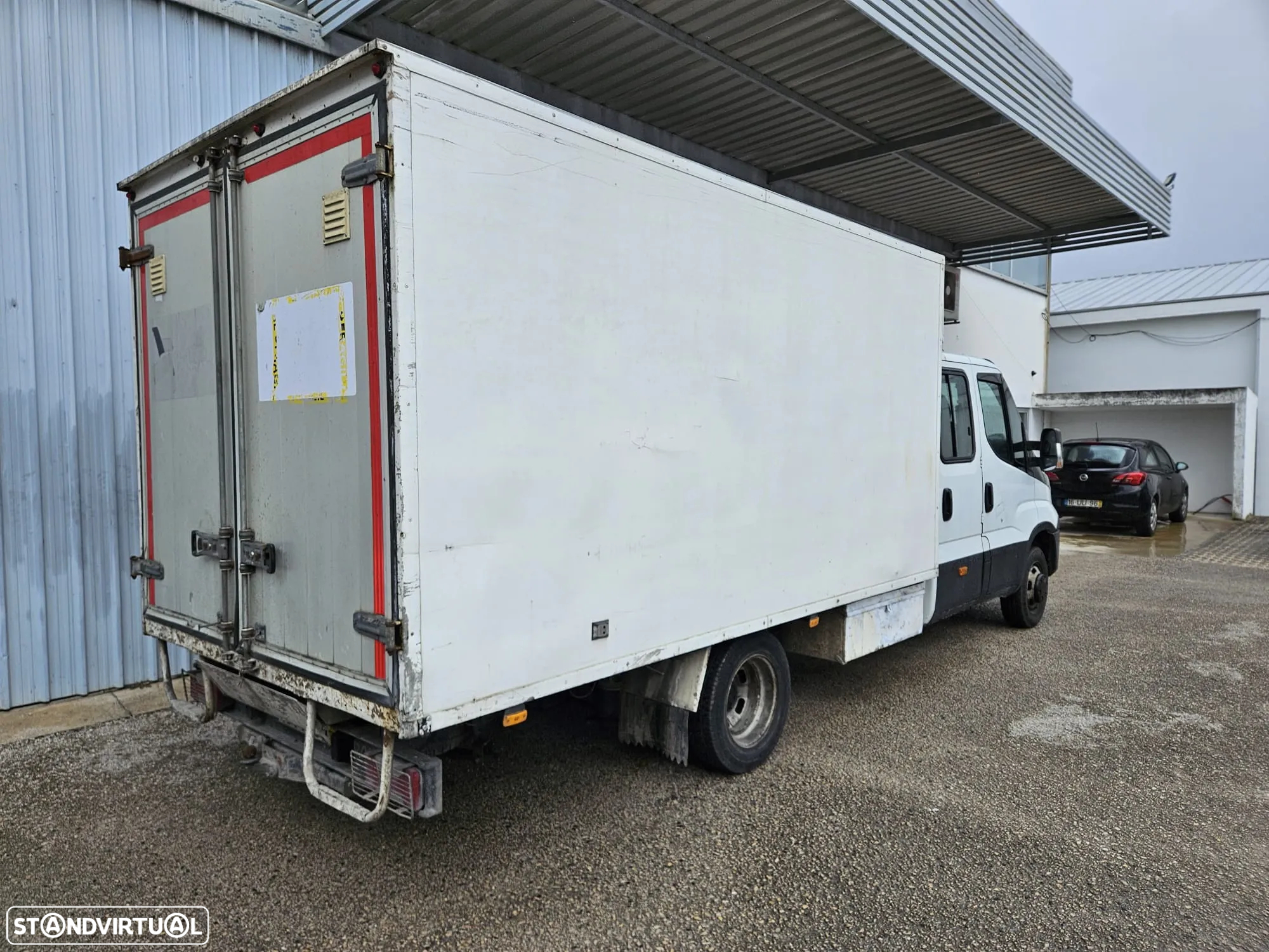 Iveco Daily 35C17 3.0td 170cv 7Lugares Contentor - 4