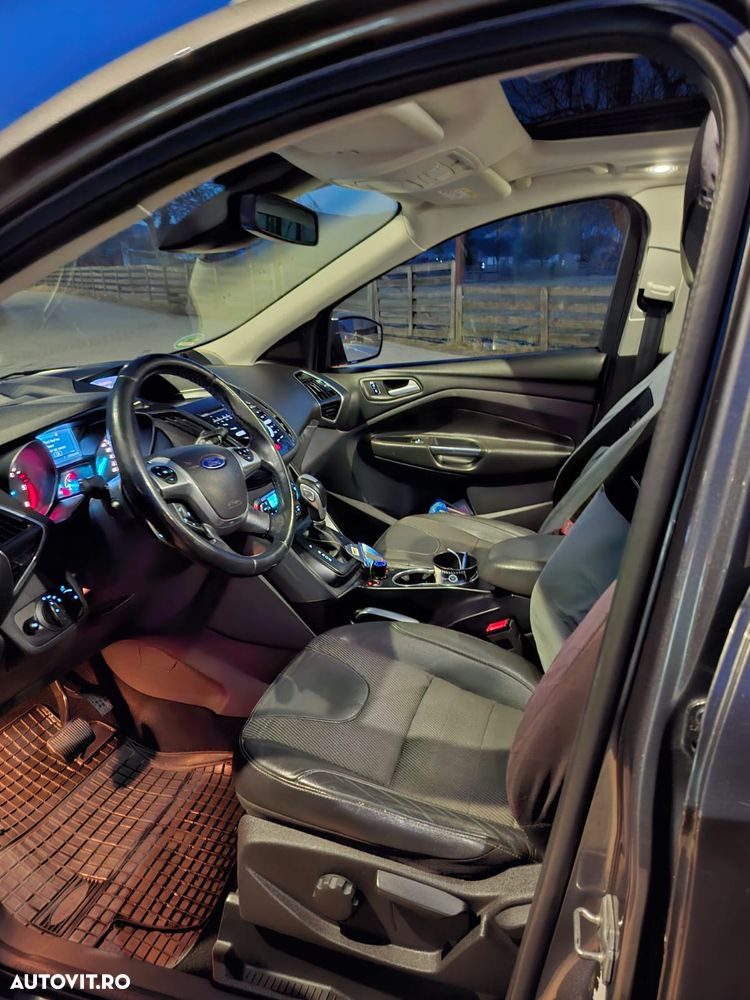 Ford Kuga 2.0 TDCi 4x4 Aut. Titanium - 10