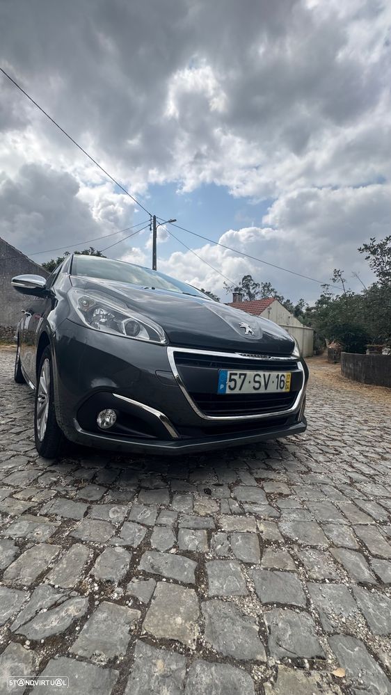 Peugeot 208 1.2 PureTech Style - 24