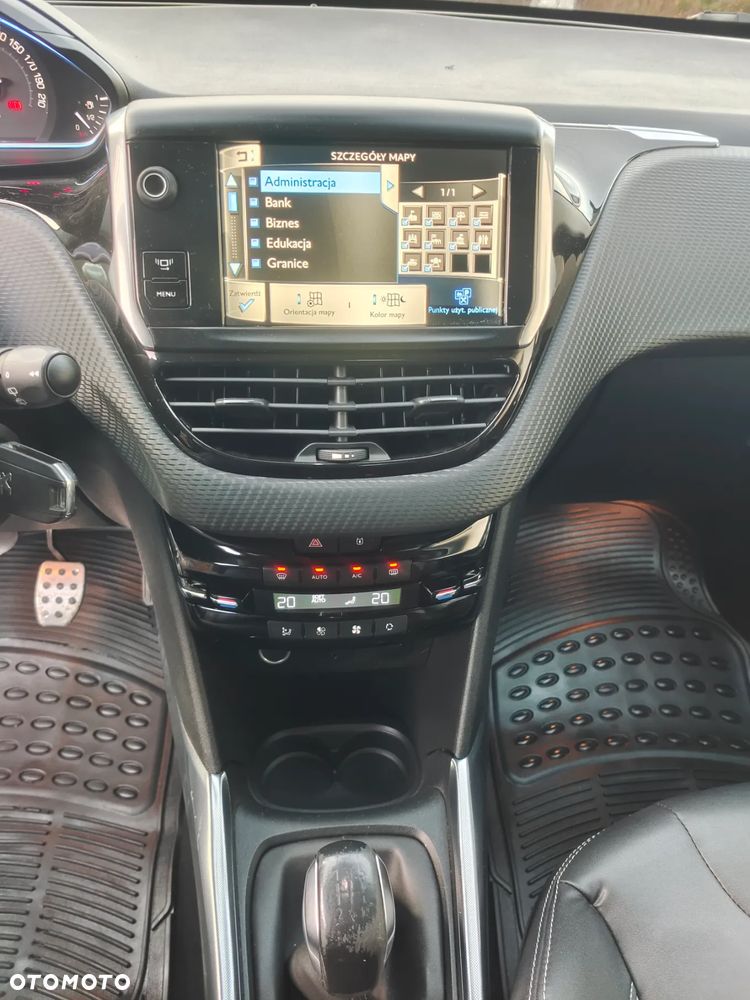 Peugeot 2008 PureTech 82 Allure - 30