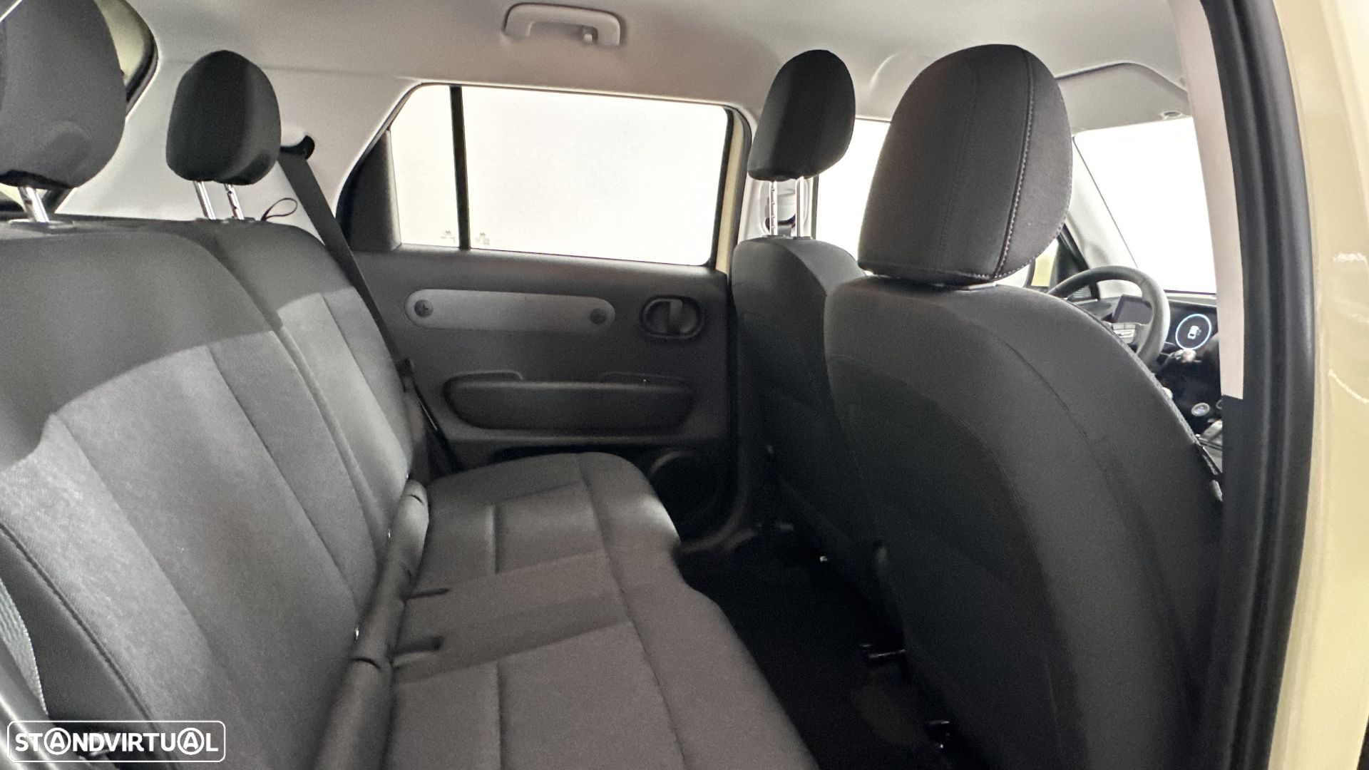 Hyundai Inster 42 kWh Comfort Plus - 11