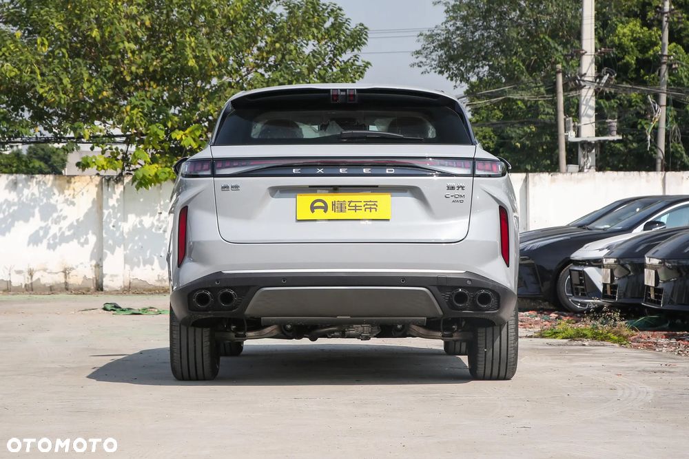 Omoda 9 1.5 Super Hybrid Exclusive AWD - 9