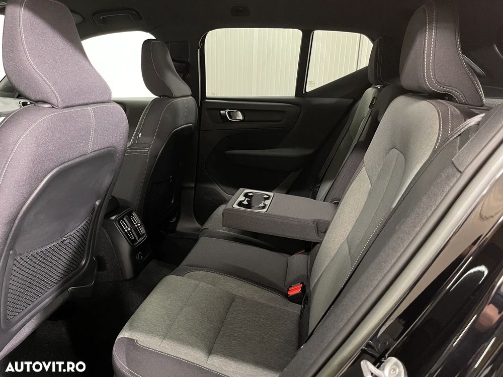 Volvo XC 40 T5 Twin Engine DKG Momentum Pro - 11